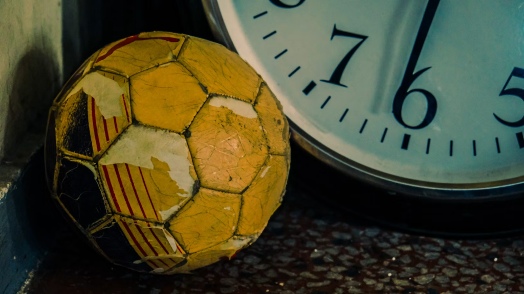 同期がほとんど引退した今、元プロサッカー選手の俺が正直に感じていること