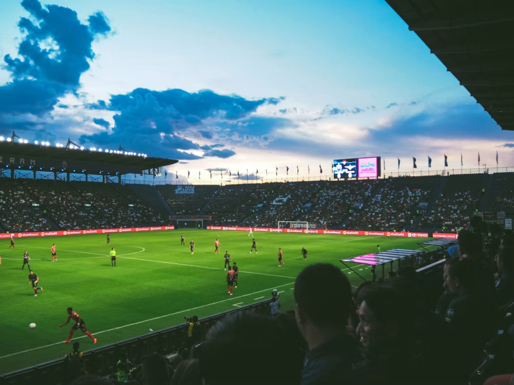 日本人サッカー選手の年俸ランキングTOP10【2026最新】
